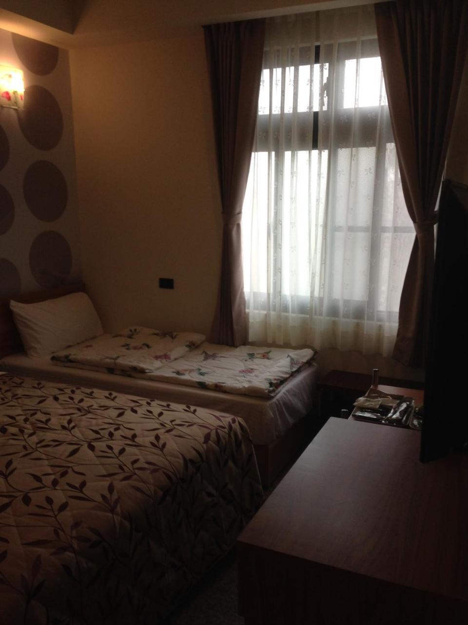 Hongfu Elegant Business Hotel Zhongli Exterior foto
